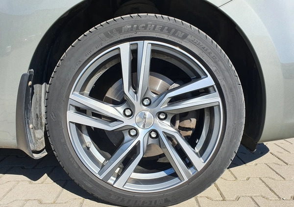 Kia Carens cena 44800 przebieg: 139900, rok produkcji 2014 z Wysokie Mazowieckie małe 781